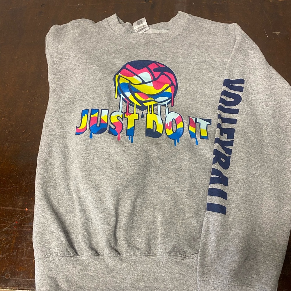 Nike volleyball crew neck